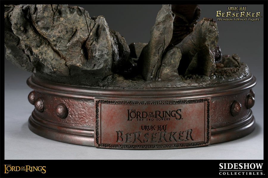 Uruk Hai Berserker 1/4 Premium Format Figure Exclusive - POW! The Hero ...