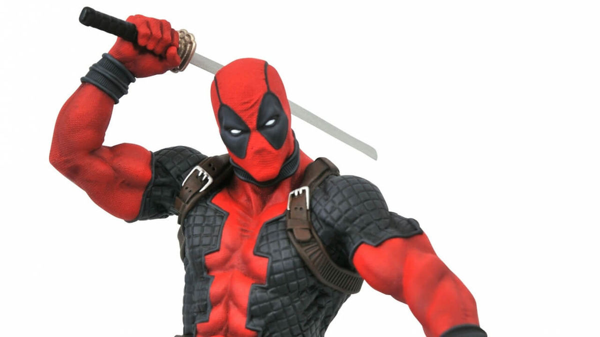 12/29/2021 MARVEL COMIC DEADPOOL 1/7 SCALE BUST main image 1
